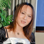 You'll want to grab porn star Natsuki's ass. She likes to seduce young men at her office and wants to try two at the same time!